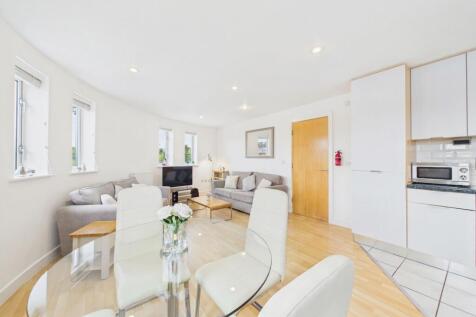 Kitchen / dining / living room