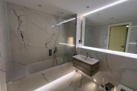2 Porteus Apartments, 75 Britannia Road, London, SW6 2JR