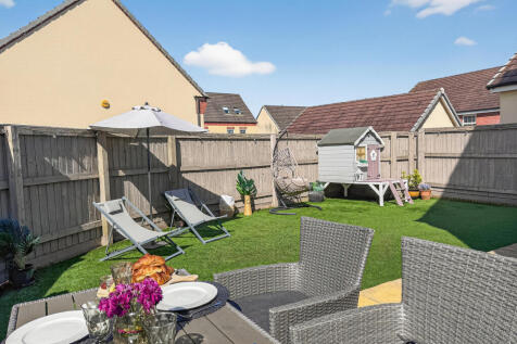 Enclosed Low Maintenance Garden