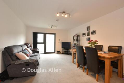 Lounge/Kitchen /Dining Room