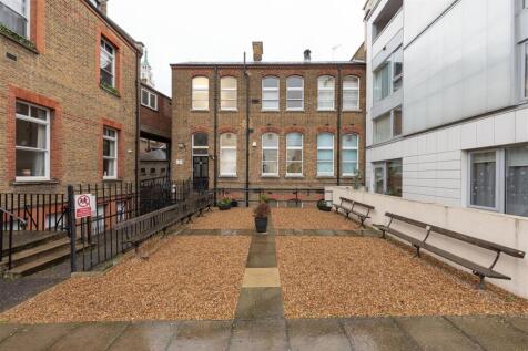 Adelaide Road, E10