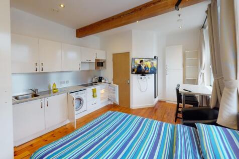 407-UPS-Bedroom