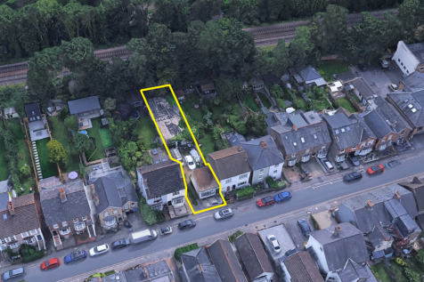 25 Doods Road, Reigate, RH2 0NT