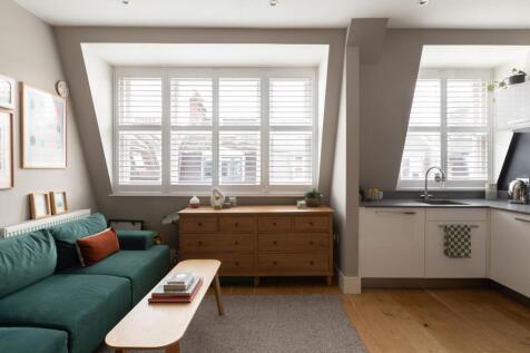 Newark Street, E1