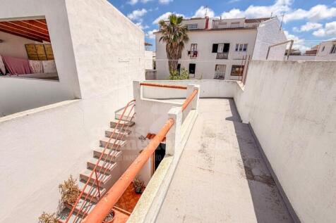 Manor house with patio in the centre of Ciutadella