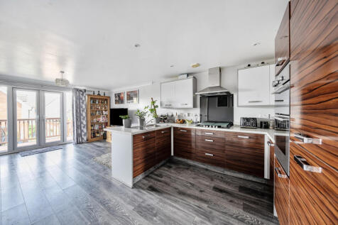 1301207-9-6839c06...