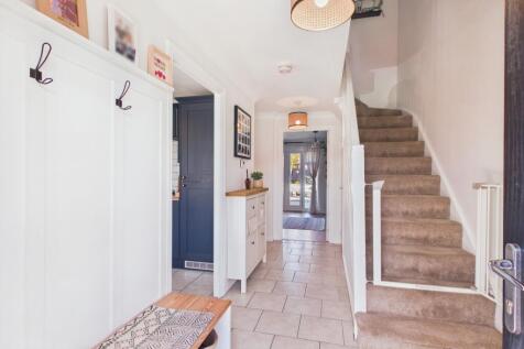 EweMove Spalding - Danube Square - Entrance Hall
