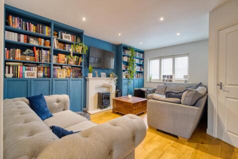 Lounge - EweMove Swindon South