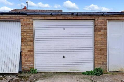 Garage &amp; Parking