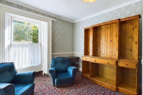 CAM04201G0-PR0017-STILL030