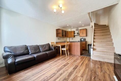 Reception/Kitchen