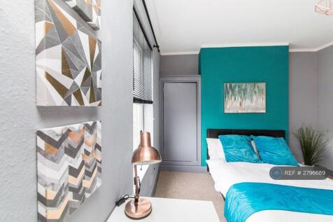 Room e