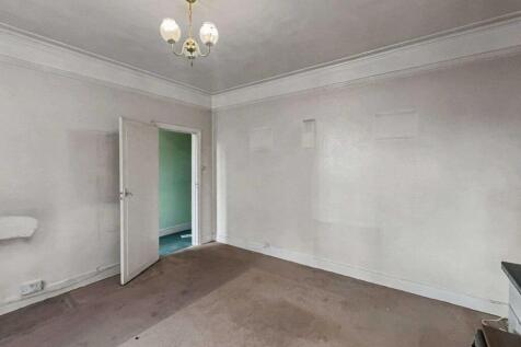 65 Burntwood Lane, London SW17 0AJ