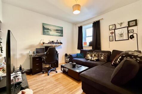 Living Room or Bedroom.jpeg