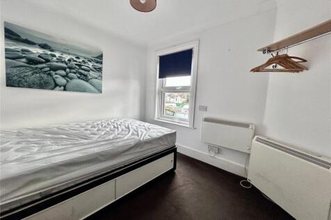 Bedroom (2)