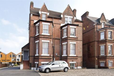 1-bed flat on Church Road, London, SE19, £1,650/mo