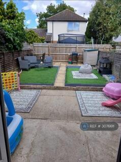 Trueman Place, Oldbrook, Milton Keynes, MK6 photo 2