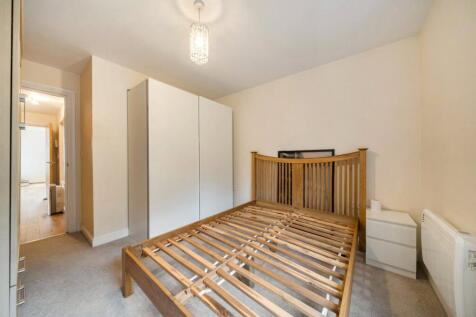 1393815-3-6942872...