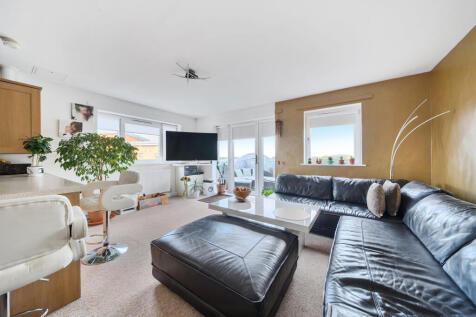 Open Plan Kitchen / Living. / Dining Room