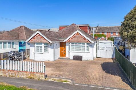 New Milton, BH25 - property photo
