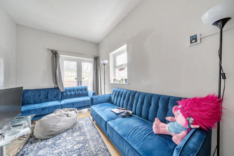 1409351-3-698b44f...