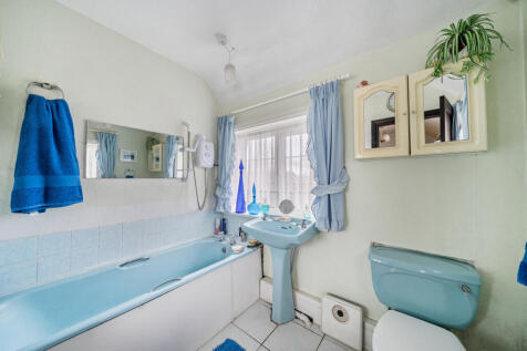 1388441-10-693c3b...