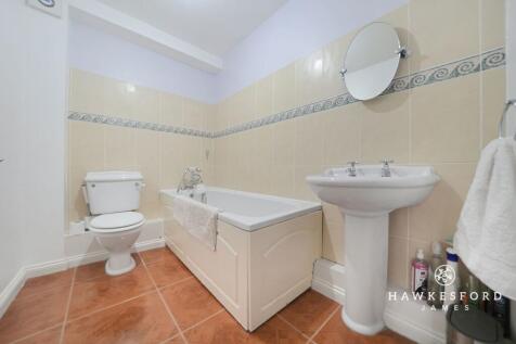 Stangate Drive, Iwade - Bathroom