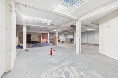 27 Eastover, Bridgwater, Somerset TA6 5AW | Freeho