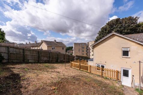 14 Garrick Road, Bath BA2 1QX-1.jpg
