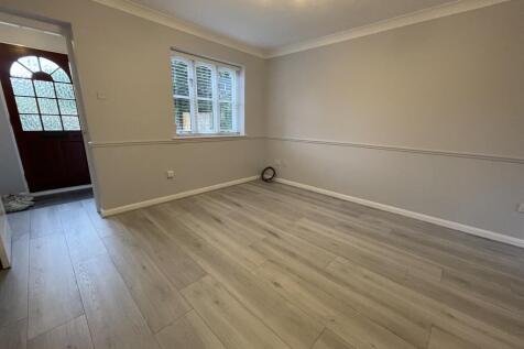 Constance Close, Witham, Essex photo 3