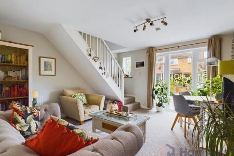Beauvoir Drive, Kemsley, Sittingbourne, Kent, ME10 2TN photo 3