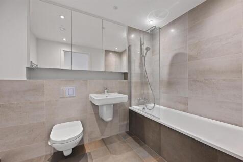 Wrealty - Flat 18, Bejoux Court - Bathroom3 (1).jp