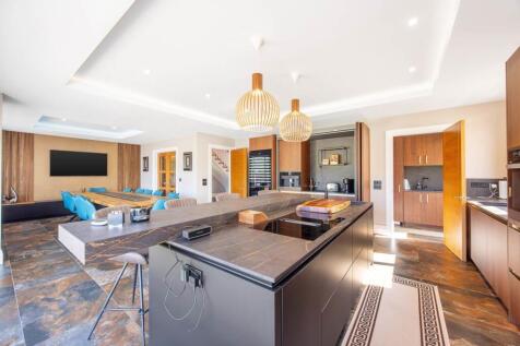 Kingsley Manor (28).jpg