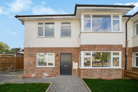 Hollycroft Avenue, Wembley photo 4