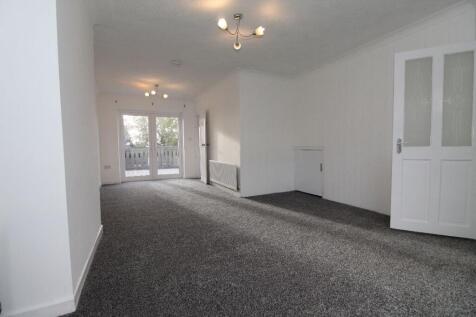 Mountain Ash, Rochdale photo 3