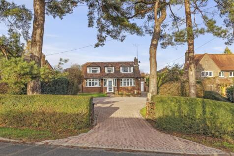 81 Sheepcote Dell Rd, HP15 6TL-16.jpg