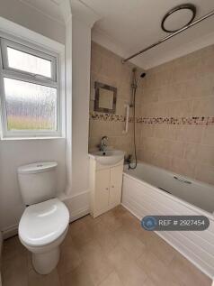 Pangbourne, Reading, RG8 photo 3