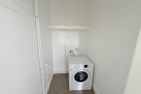 utility room.jpg