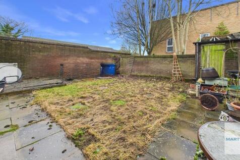 CAM03663G0-PR0225...