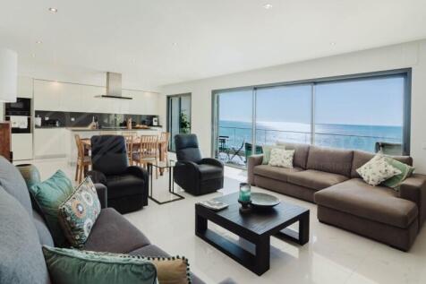 Quarteira Sea Front 2 Bed Apartment For sale (13)