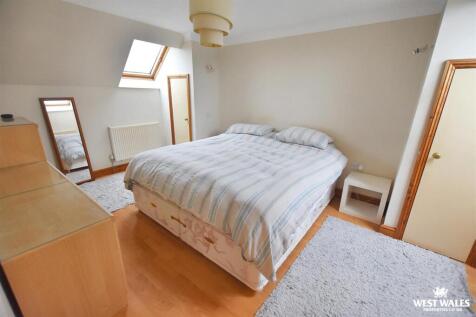 5 - 2025-11-16T203117.371.jpg