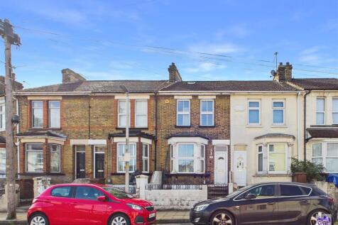 CAM04098G0-PR0287-STILL028.jpg