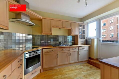 Ferry Street, London, E14 photo 3