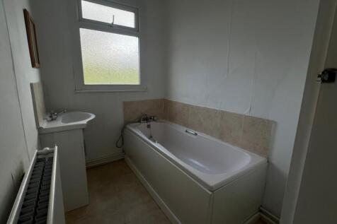 WhatsApp Image 2025-12-19 at 16.14.053.jpeg