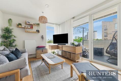 ISAMBARD COURT FLAT 15.jpg