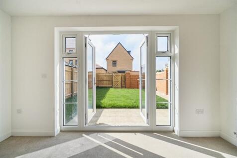 3 bedroom Semi Detached House in Beadles Place, Abingdon photo 3