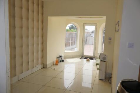 Long Lane, North Grays, Thurrock photo 4