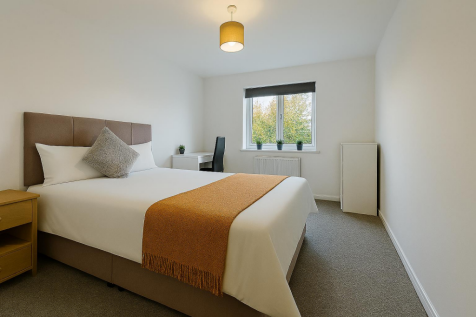 Room 2, 7 Perne Avenue