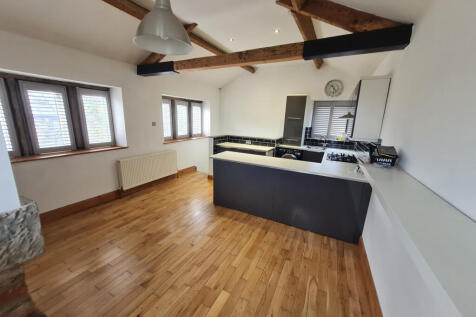Lounge kitchen