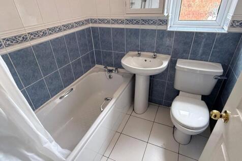 Maple Court, Ossett, WF5 photo 4